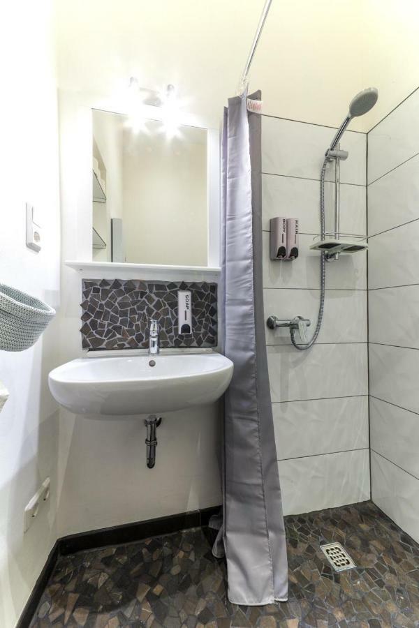 Apartment 229